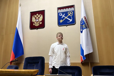 Школьнику из Гатчины провели экскурсию по правительству Ленобласти