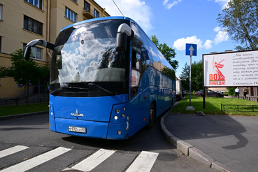 Правительство Ленобласти передало два автобуса для нужд Минобороны России