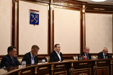 Александр Дрозденко принял участие в совещании Медицинского комитета Российского футбольного союза